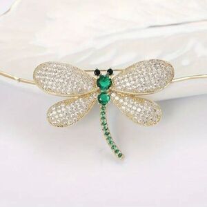 Green Crystal Dragonfly Brooch Womens Casual Rhinestone Statement Pin New